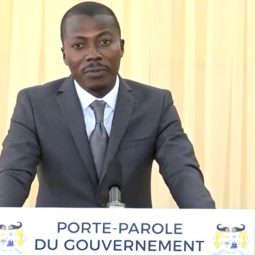 Bénin : pas de projet de base militaire française selon le gouvernement